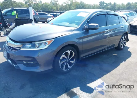 2017 Honda Accord Ex-L z USA, uszkodzony, nr VIN 1HGCR2F82HA135077